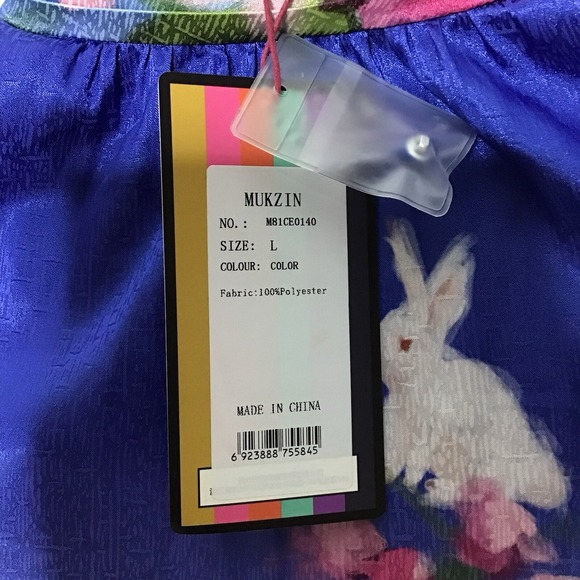 MUKZIN Women's Large Printed Floral Bunny Silky Puff Shoulder Blouse Art to Wear - Picture 3 of 11